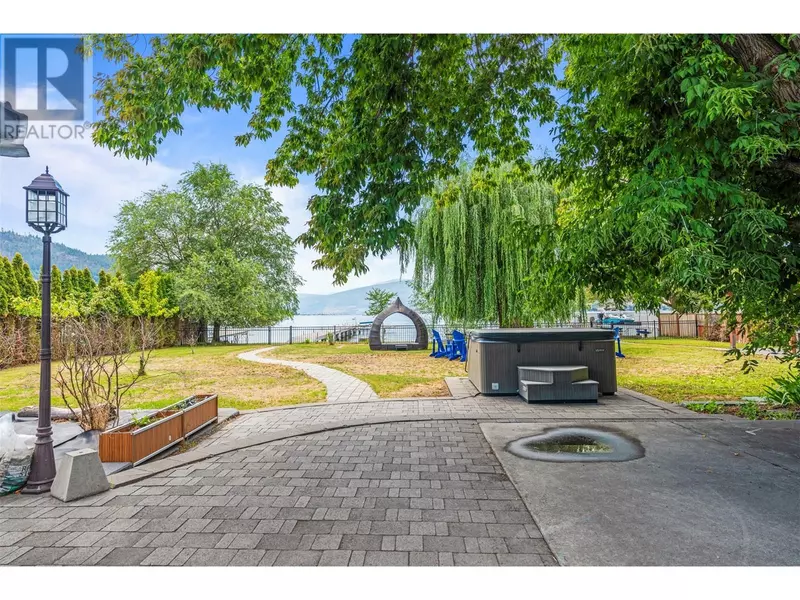 2640 Lakeshore Road, Vernon, BC V1H1N1