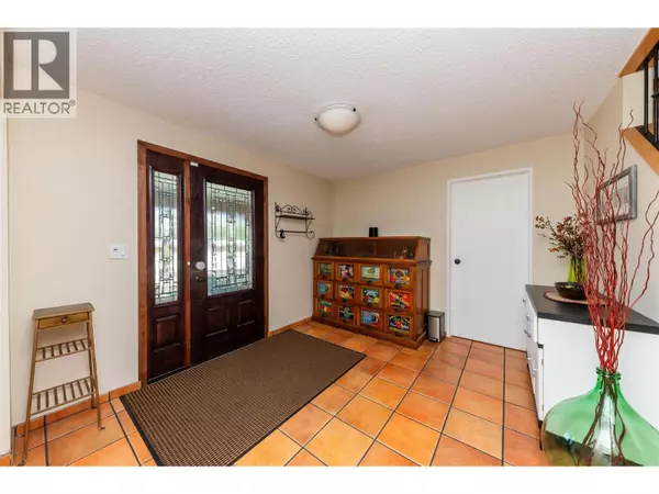 Kamloops, BC V2E1L9,195 MONMOUTH Drive