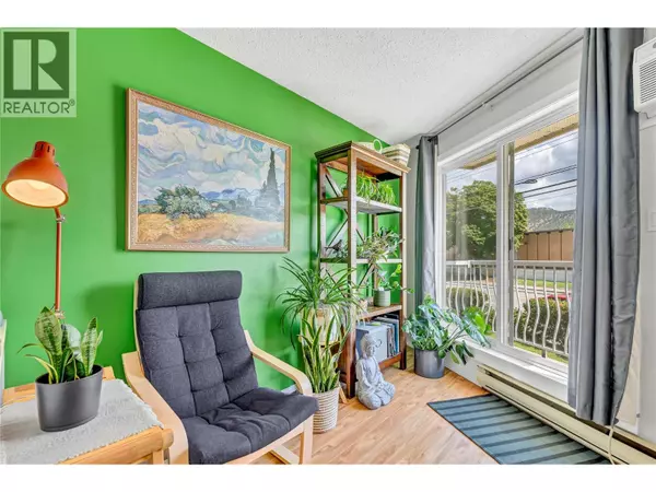 Penticton, BC V2A5Y7,803 FAIRVIEW RD #201