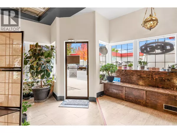 Revelstoke, BC V0E2S0,302 First Street W