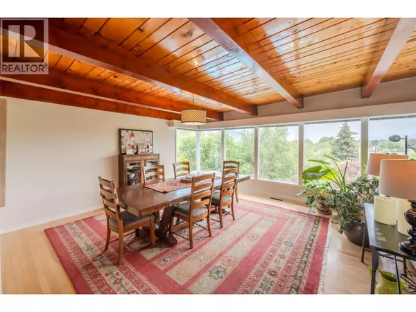 Penticton, BC V2A3A5,735 ROSS Avenue