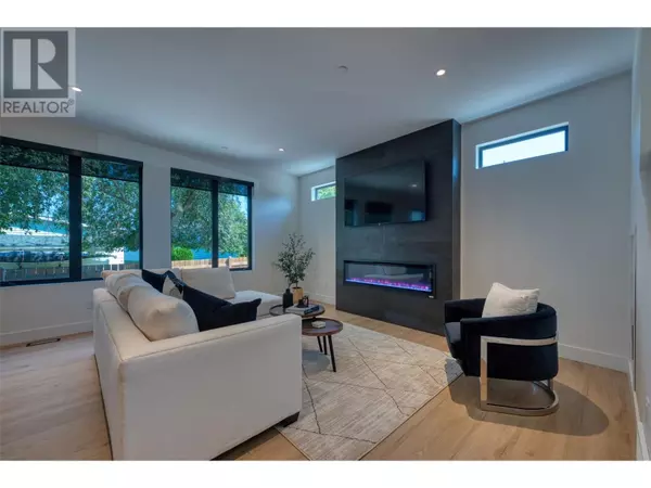 Kelowna, BC V1W3P8,3010 Holland RD #2