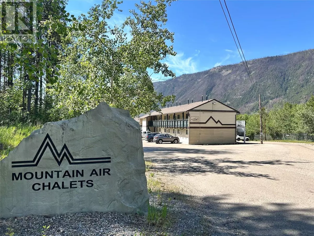 Sparwood, BC V0B2G0,100 Red Cedar DR #H90