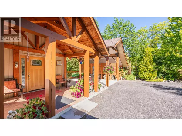 Wynndel, BC V0B2N1,4365 3A Highway