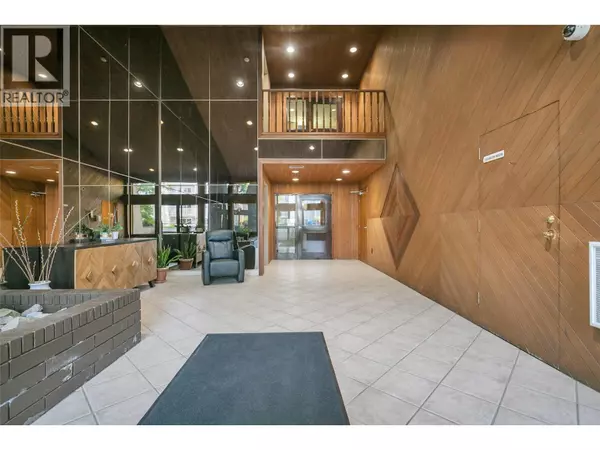 Kelowna, BC V1Y6P7,983 Bernard AVE #206