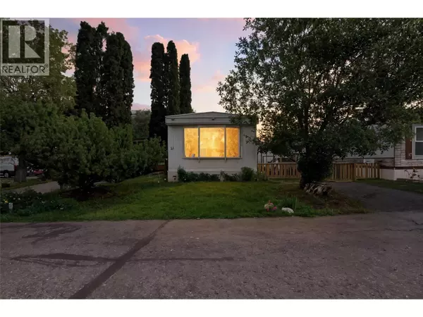 Kamloops, BC V2B6W7,2400 OAKDALE WAY #11
