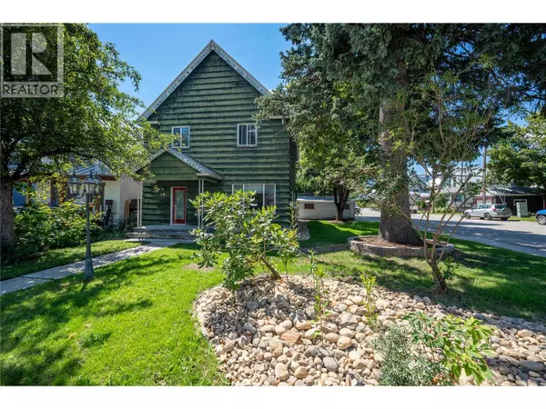 503 Third Street E, Revelstoke, BC V0E2S0