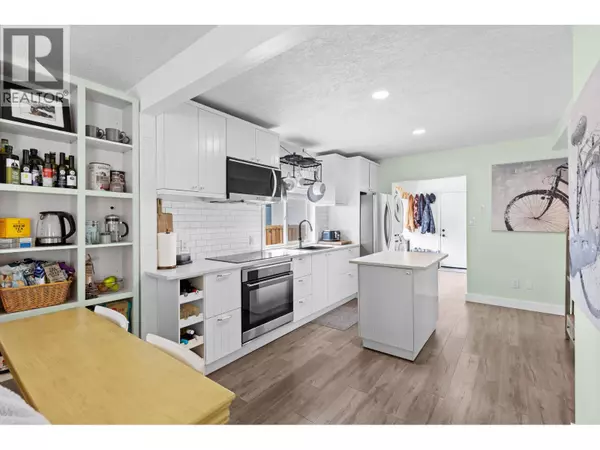 Kelowna, BC V1Y7A3,726 Coronation Avenue