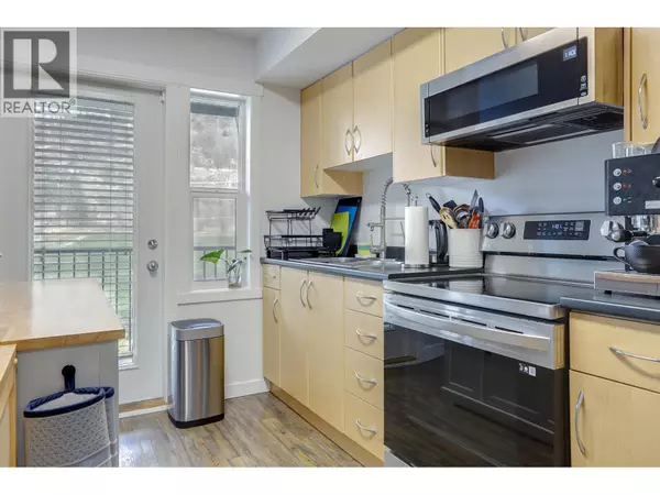 Kelowna, BC V1V2C5,1477 Glenmore RD North #B-203