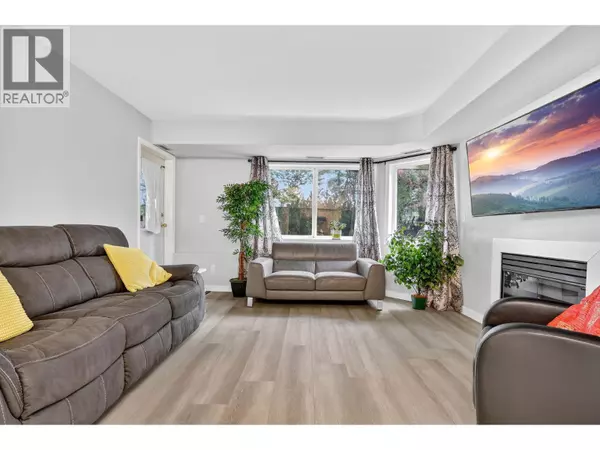 Kelowna, BC V1W3W1,3115 De Montreuil CT #105