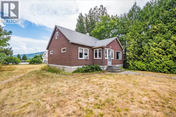 Castlegar, BC V1N2C5,602 5th Street