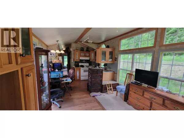 Slocan Park, BC V0G2E0,2467 SLOCAN VALLEY WEST Road