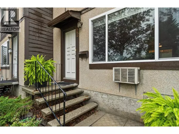 Kamloops, BC V2E2A5,1605 Summit DR #22