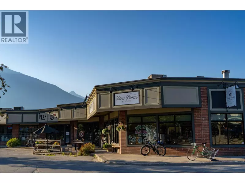 415 Victoria RD #A, Revelstoke, BC V0E2S0