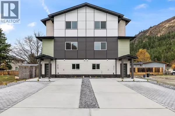 2709 Hewl Road, West Kelowna, BC V1Z2M5