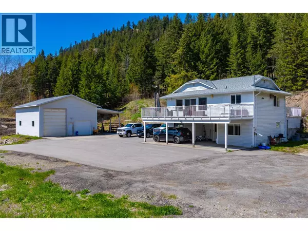 7114 Goshawk Road, Kelowna, BC V1P1H9