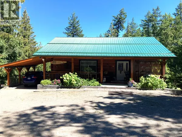 2233 Wildflower Lane, Sorrento, BC V0E2W1