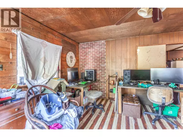 Cherryville, BC V0E2G3,18 Chouinard Road