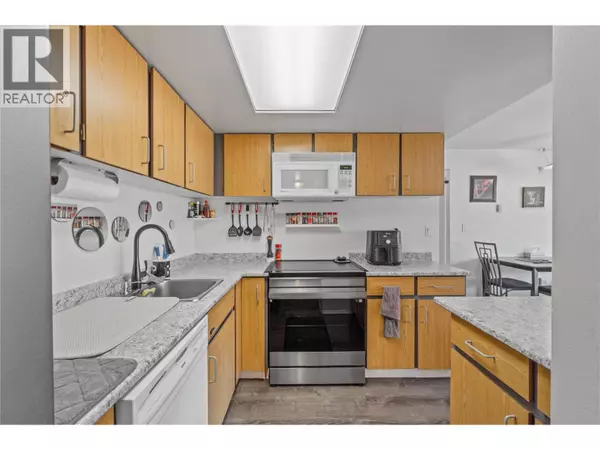 Kamloops, BC V2C6J5,525 Nicola ST #203