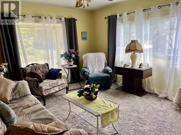 Creston, BC V0B1G3,445 6th AVE North #25