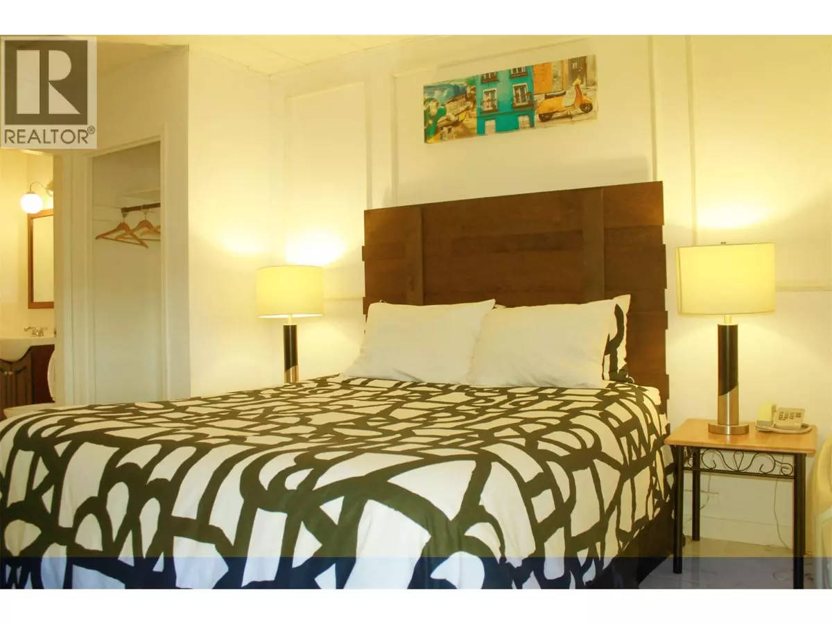 Cache Creek, BC V0K1C0,1390 97 Cariboo Highway