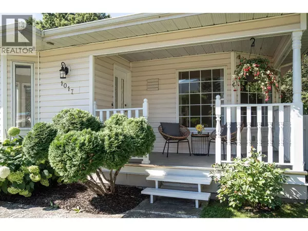 Revelstoke, BC V0E2S0,1017 Cottonwood Street