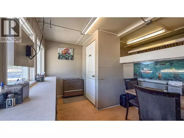 Kelowna, BC V1Y5Y2,1359 Sutherland Avenue