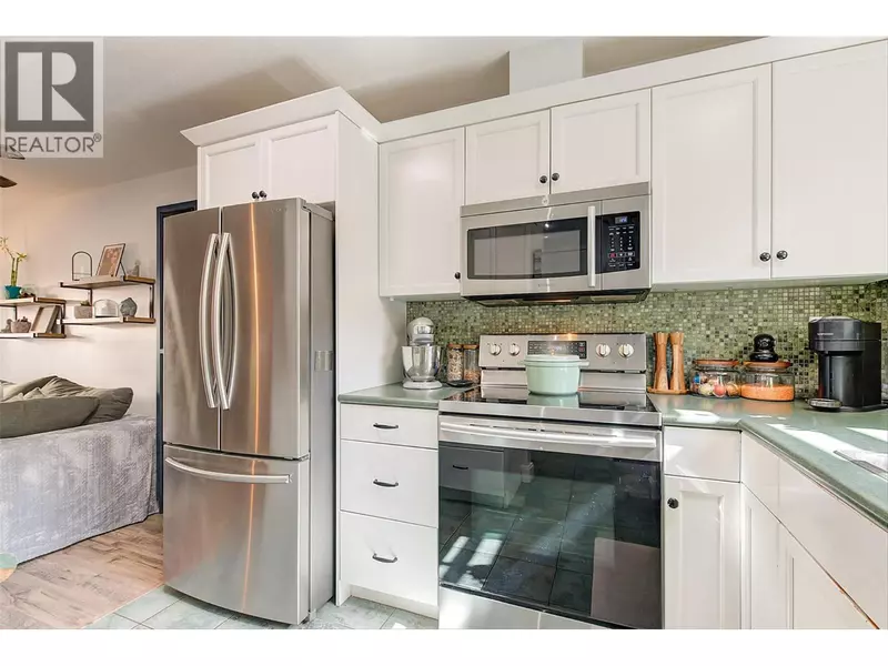 315 Primrose RD #205, Kelowna, BC V1X2G6