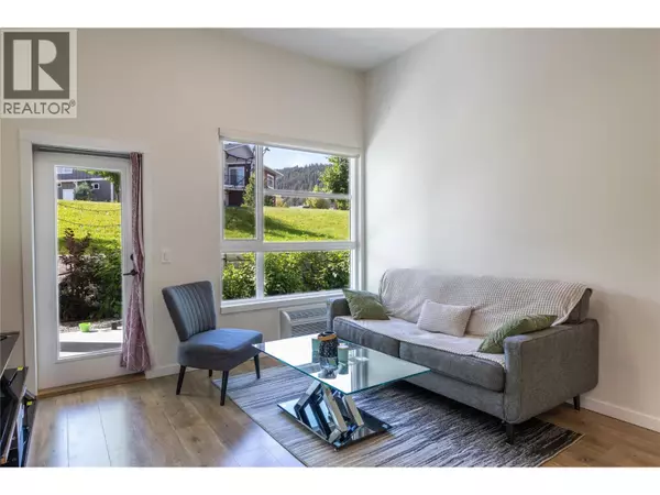 Kamloops, BC V1S0E8,1880 HUGH ALLAN DR #107