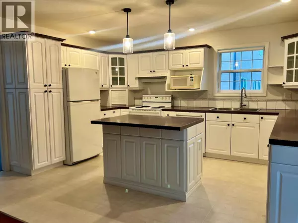 Creston, BC V0B1G3,312 4th Avenue S