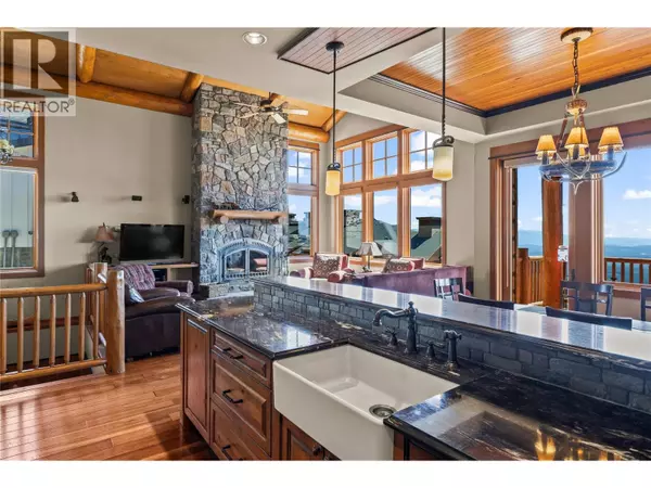 Kelowna, BC V1P1P3,255 Feathertop WAY #7