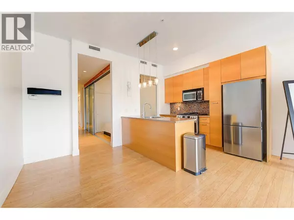 Kelowna, BC V1Y9X6,1289 Ellis ST #320