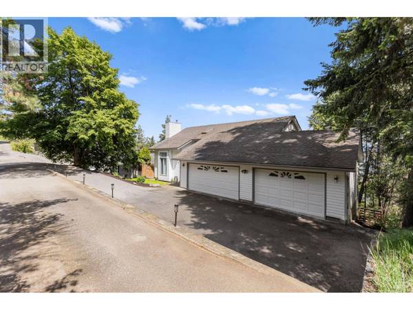1515 Scott Crescent, West Kelowna, BC V1Z2X6