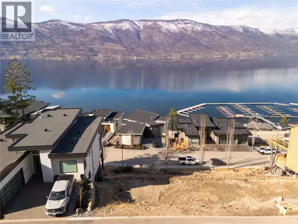 Kelowna, BC V1V3G1,3356 Black Pine Lane