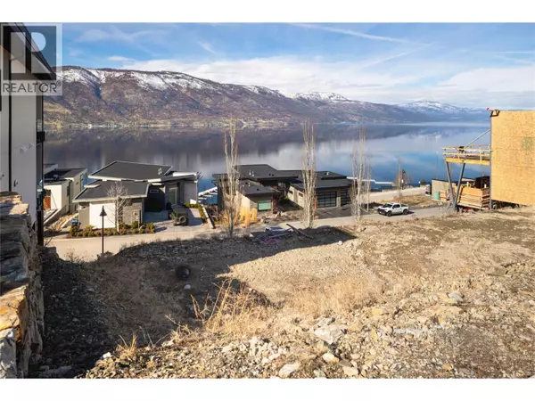 Kelowna, BC V1V3G1,3356 Black Pine Lane