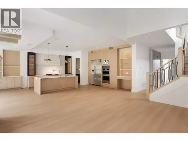 Kelowna, BC V1W0E6,1004 Bull Crescent