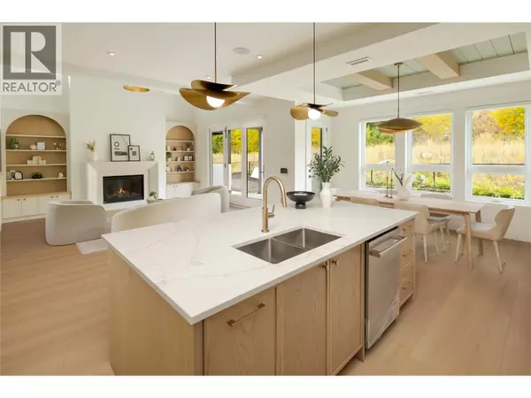 Kelowna, BC V1W0E6,1004 Bull Crescent