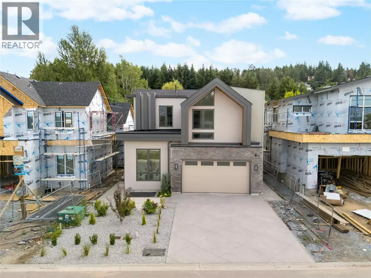 Kelowna, BC V1W0E6,1004 Bull Crescent