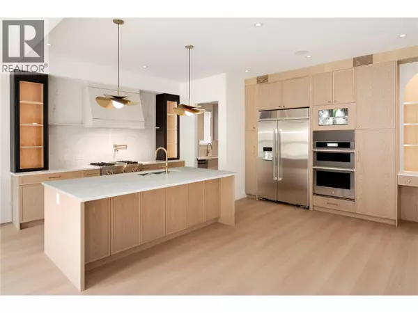 Kelowna, BC V1W0E6,1004 Bull Crescent