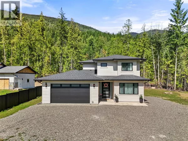 7670 Mountain Drive, Anglemont, BC V0E1M8