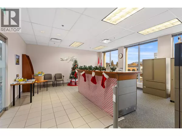 Kelowna, BC V1Y9G4,1674 Bertram ST #300