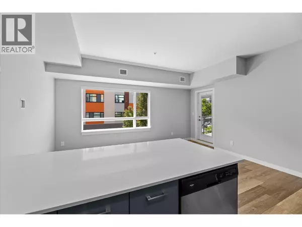 Kelowna, BC V1V0E2,722 Valley RD #210