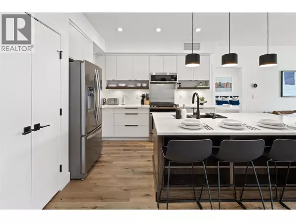 Kelowna, BC V1V0B9,3475 Granite Close #315