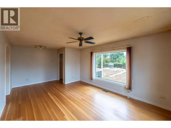 Penticton, BC V2A4H7,401 Wade Avenue E