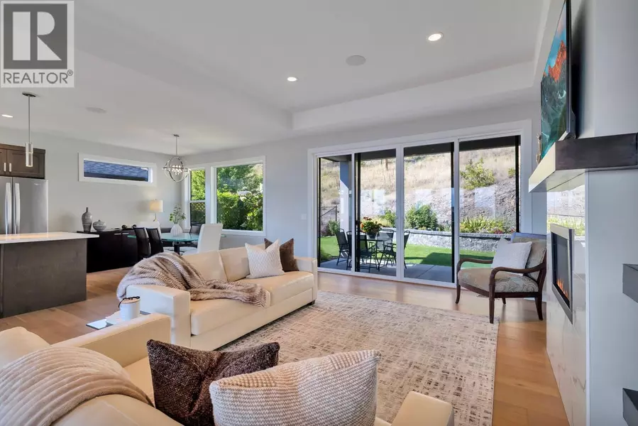 2594 Crown Crest Drive, West Kelowna, BC V4T3N3