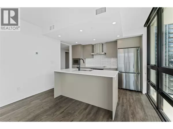 Kelowna, BC V1Y2E4,1471 St. Paul ST #2005