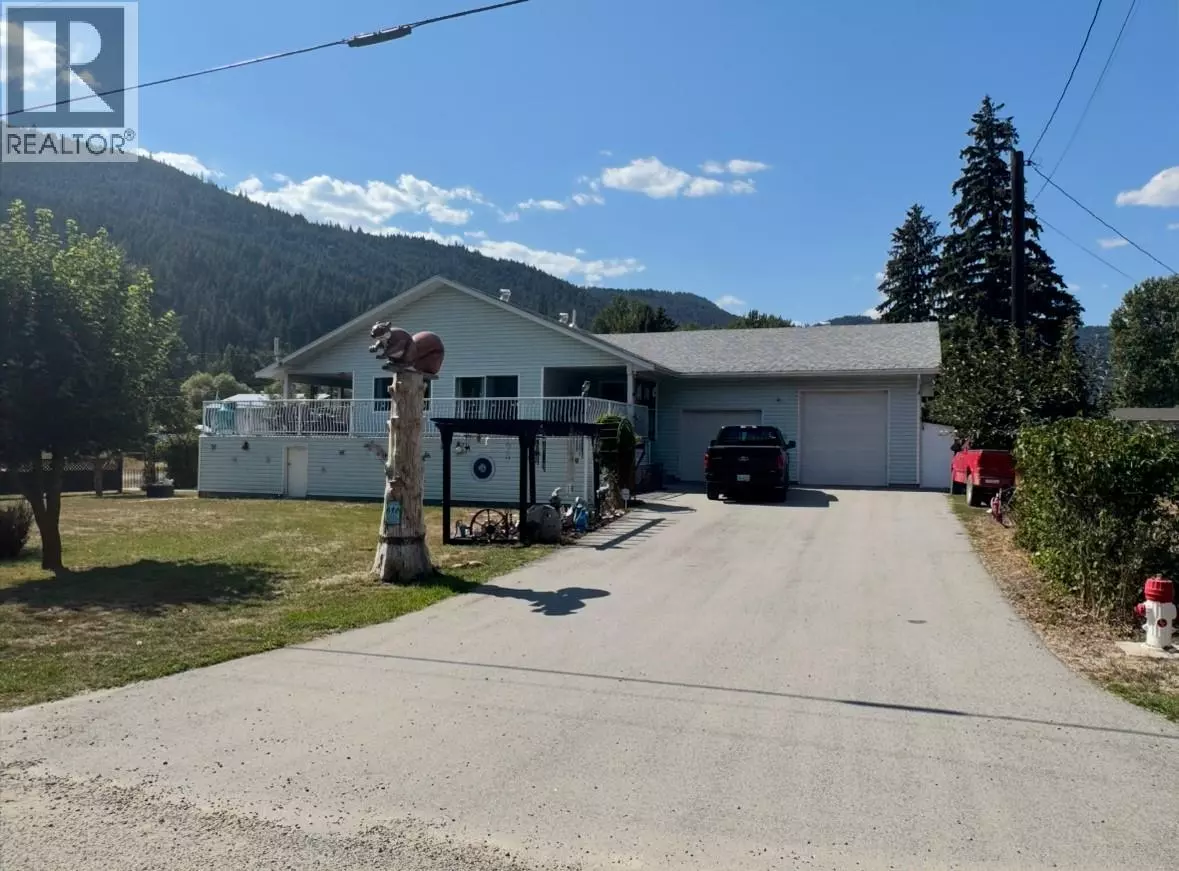 Coalmont-tulameen, BC V0X1W0,322 Bettes Avenue