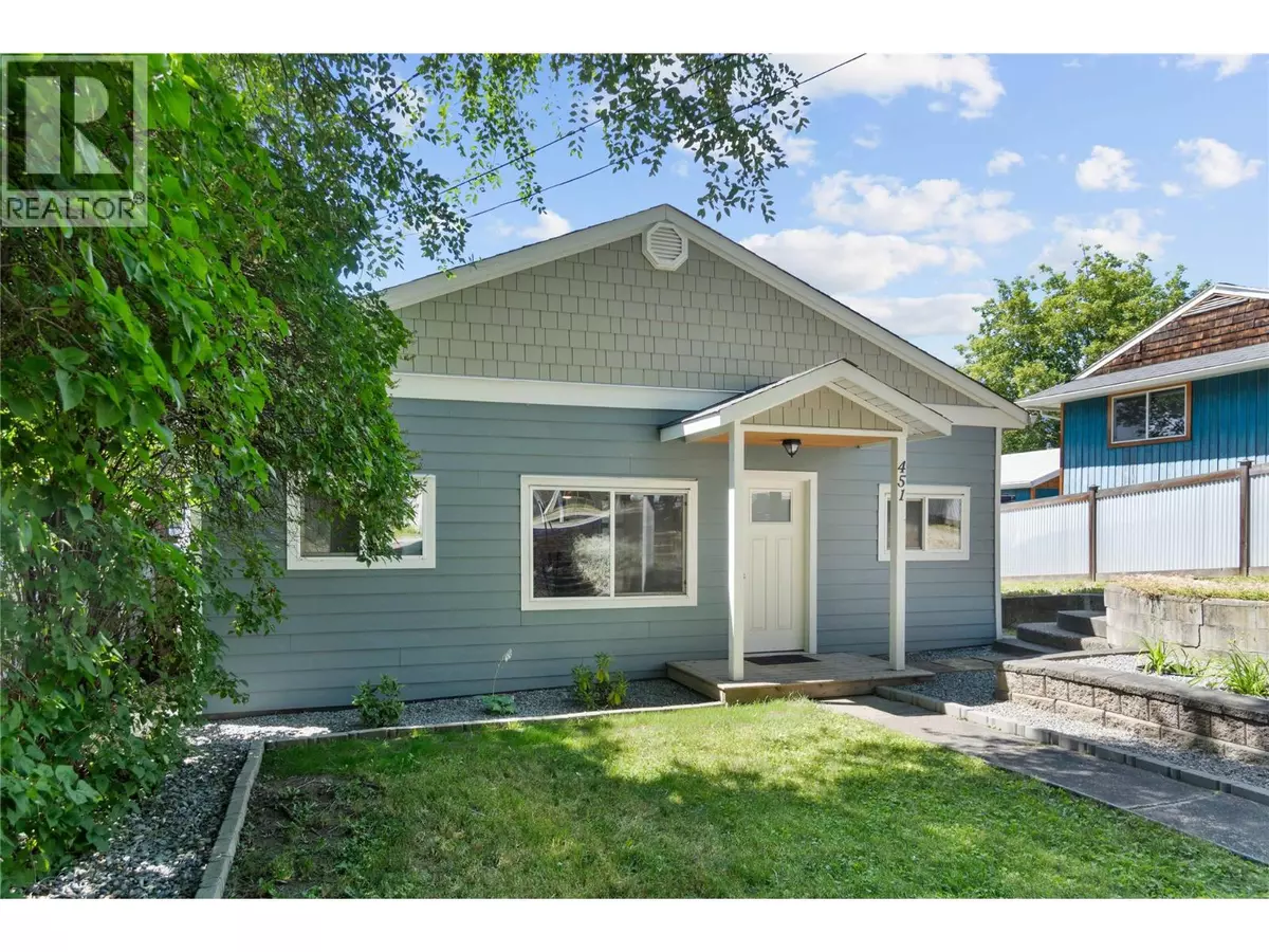 Salmon Arm, BC V1E4G6,451 3 Street SE