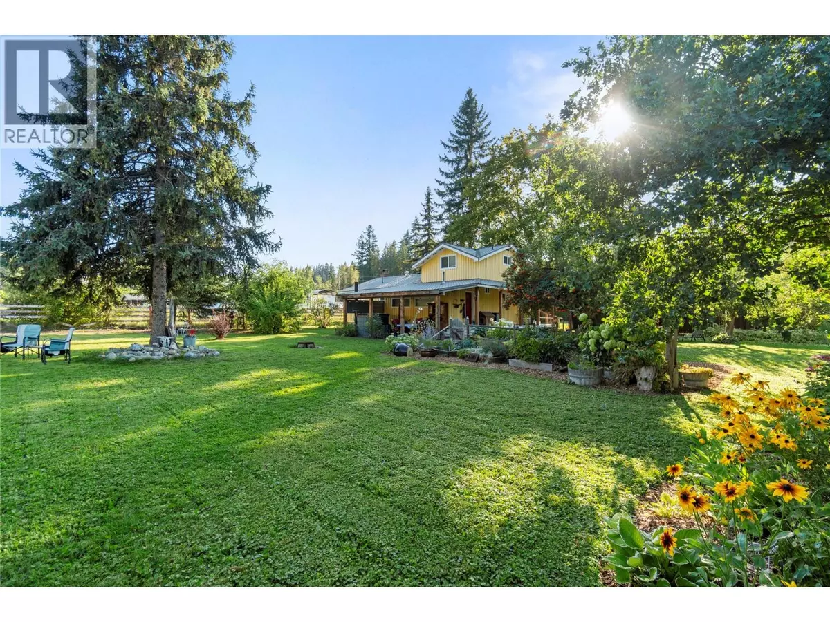 Salmon Arm, BC V1E1Y5,3590 50 Street NE