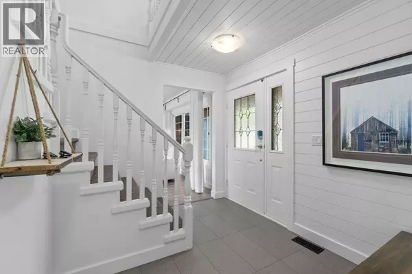 Sicamous, BC V0E2V0,513 Pine Street